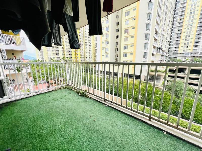 Kondominium untuk Dijual di Platinum Lake PV 13 - Abid Sabarudin - Balcony - PropertyGuru.com.my