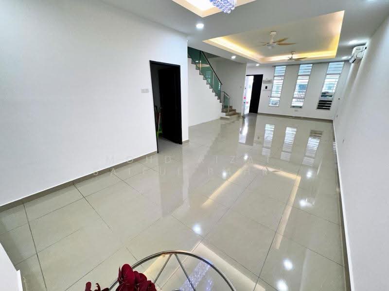 Rumah Teres 2-Tingkat untuk Dijual di Bangi (Selangor) - Mohd Aizat Saiful Bahri - Living Room - PropertyGuru.com.my