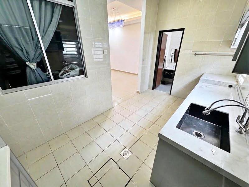 Rumah Teres 2-Tingkat untuk Dijual di Bangi (Selangor) - Mohd Aizat Saiful Bahri - Kitchen - PropertyGuru.com.my