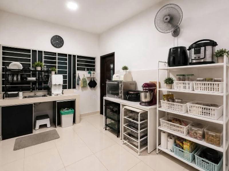 Condominium for Rent at Oasis 1 - Rony Yeo - Kitchen - PropertyGuru.com.my