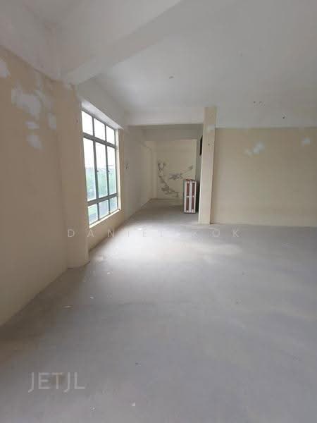 Shop for Sale in Taman Sentosa (Klang) - Daniel Kok - Interior - PropertyGuru.com.my
