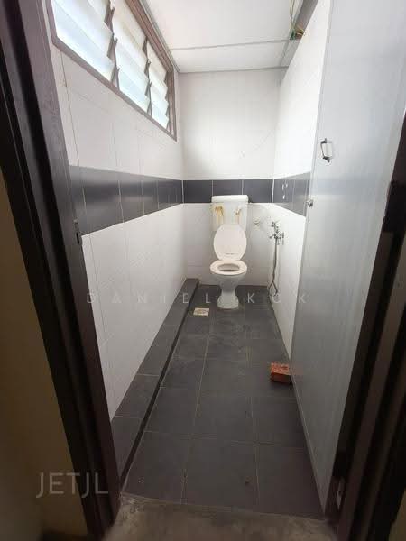 Shop for Sale in Taman Sentosa (Klang) - Daniel Kok - Bathroom - PropertyGuru.com.my