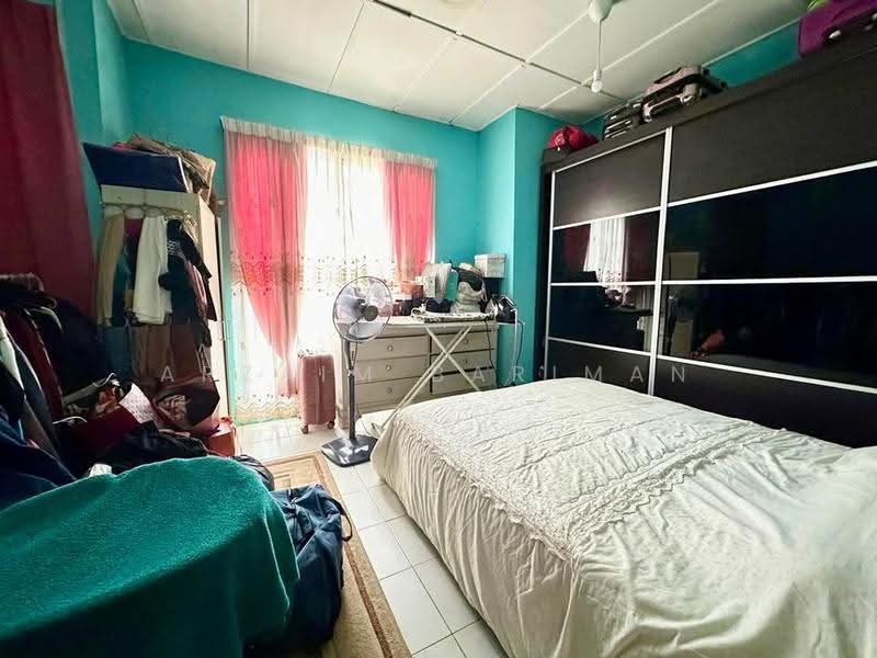 2-storey Terraced House for Sale in Pasir Gudang (Johor) - Arzaim Barimin - Bedroom - PropertyGuru.com.my