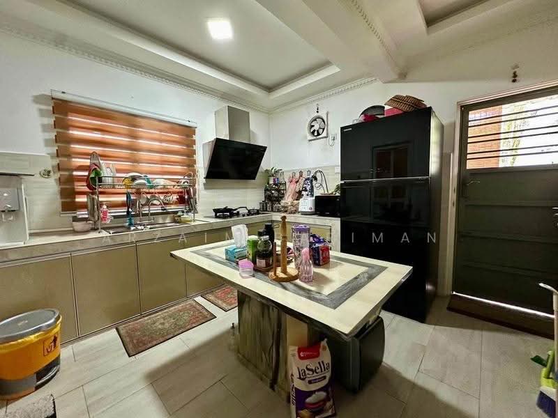 2-storey Terraced House for Sale in Pasir Gudang (Johor) - Arzaim Barimin - Kitchen - PropertyGuru.com.my