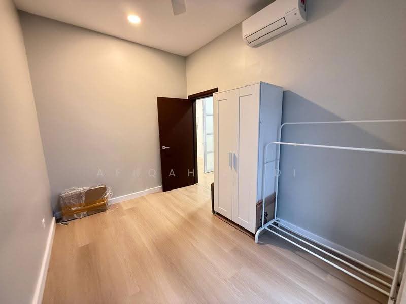 2-storey Terraced House for Rent in Setia Safiro (Cyberjaya) - Afiqah zaidi - Bedroom - PropertyGuru.com.my