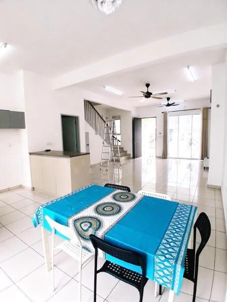 2-storey Terraced House for Rent in Semenyih (Selangor) - Norsyahidah Razlan - Living Room - PropertyGuru.com.my