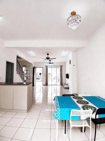 2-storey Terraced House for Rent in Semenyih (Selangor) - Norsyahidah Razlan - Living Room - PropertyGuru.com.my