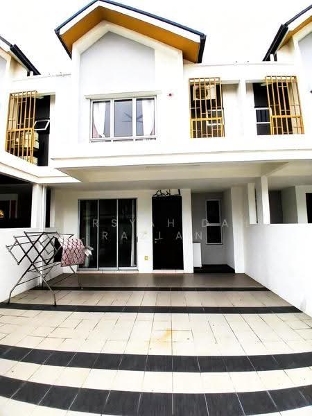 2-storey Terraced House for Rent in Semenyih (Selangor) - Norsyahidah Razlan - Exterior - PropertyGuru.com.my
