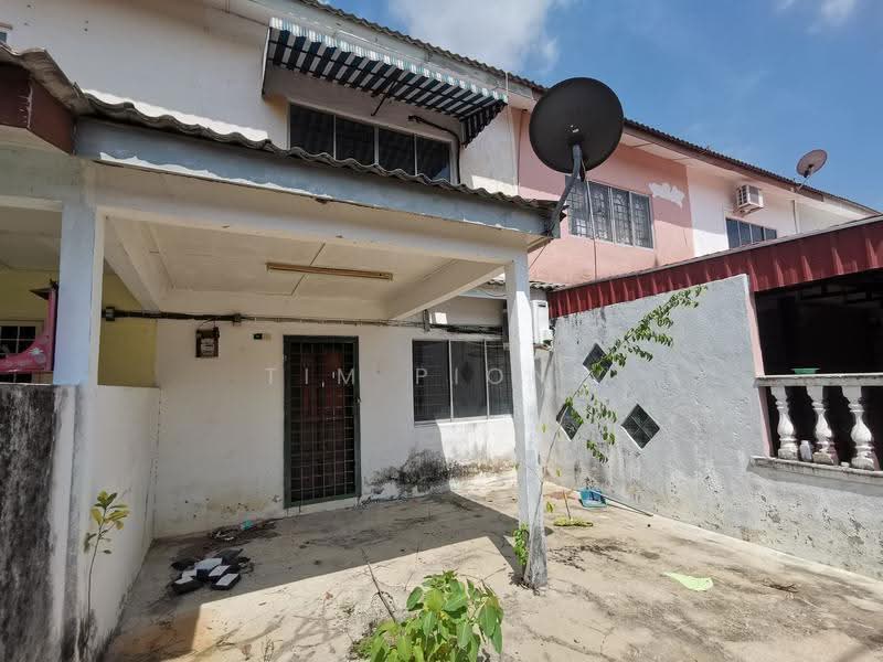 Rumah Teres 2-Tingkat untuk Dijual di Taman Datuk Thamby Chik Karim (Batu Berendam) - Tim Piong - Exterior - PropertyGuru.com.my