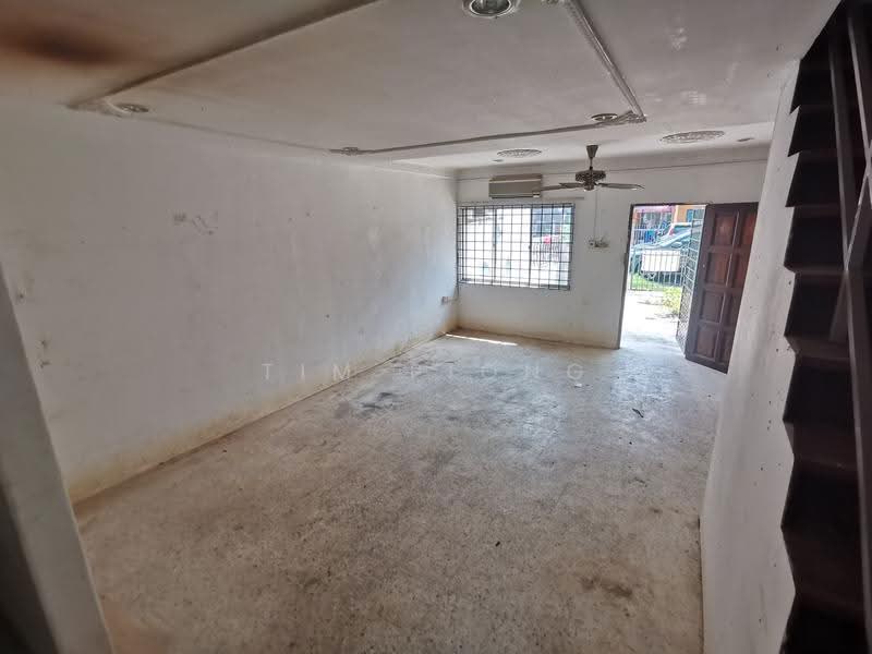 Rumah Teres 2-Tingkat untuk Dijual di Taman Datuk Thamby Chik Karim (Batu Berendam) - Tim Piong - PropertyGuru.com.my