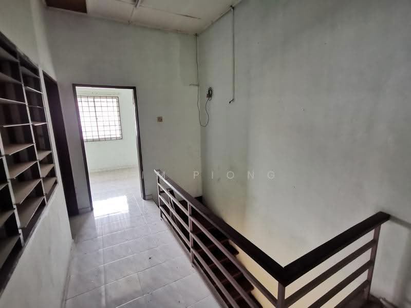 Rumah Teres 2-Tingkat untuk Dijual di Taman Datuk Thamby Chik Karim (Batu Berendam) - Tim Piong - PropertyGuru.com.my