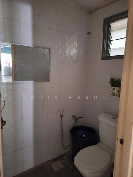 Rumah Teres untuk Dijual di Usj 3 (Subang Jaya) - Shoib Harun - Bathroom - PropertyGuru.com.my
