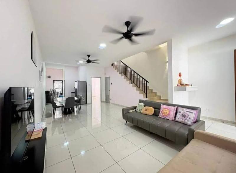 2-storey Terraced House for Sale in Johor Bahru (Johor) - Shirley Yap - Living Room - PropertyGuru.com.my