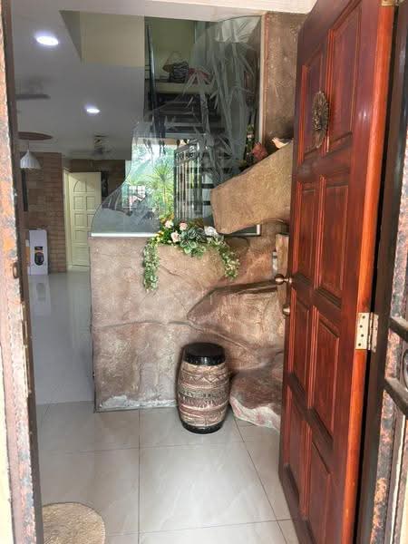 Rumah Teres 2-Tingkat untuk Dijual di Taman Sri Gombak (Gombak) - Abid Sabarudin - Entrance - PropertyGuru.com.my