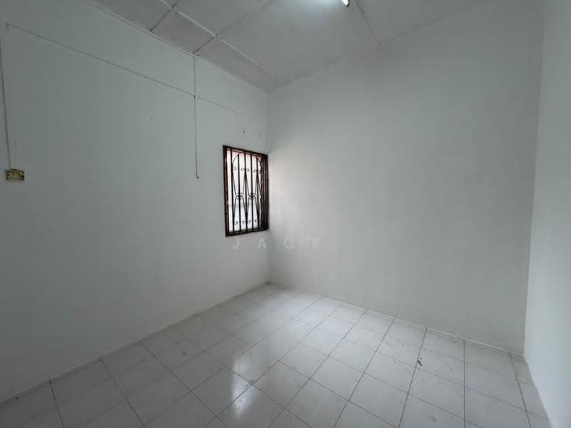 Rumah Teres 1-Tingkat untuk Dijual di Taman Universiti (Sri Gading) - Jack Wong - Interior - PropertyGuru.com.my