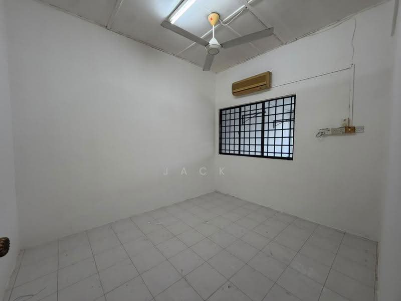 Rumah Teres 1-Tingkat untuk Dijual di Taman Universiti (Sri Gading) - Jack Wong - Interior - PropertyGuru.com.my