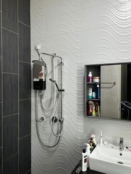 Rumah Kluster untuk Disewa di Kota Masai (Pasir Gudang) - SJ CHAN - Bathroom - PropertyGuru.com.my