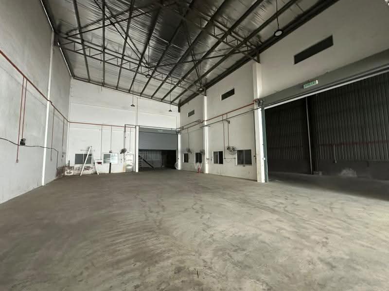 Factory for Rent in Saujana Rawang (Rawang) - CW Kong - Interior - PropertyGuru.com.my