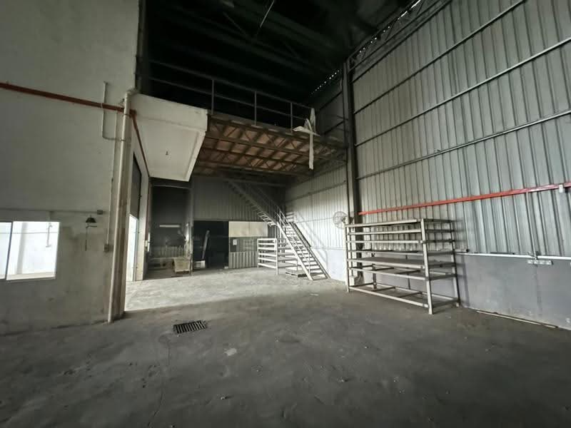 Factory for Rent in Saujana Rawang (Rawang) - CW Kong - Interior - PropertyGuru.com.my