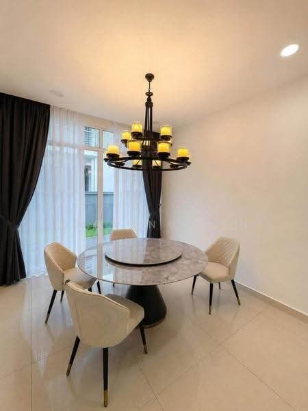 Semi-Detached House for Sale in Taman Dato Onn (Johor Bahru) - Simon Wang - Dining Room - PropertyGuru.com.my