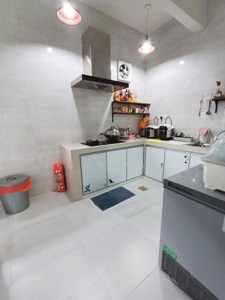Semi-Detached House for Sale in Taman Dato Onn (Johor Bahru) - Simon Wang - Kitchen - PropertyGuru.com.my