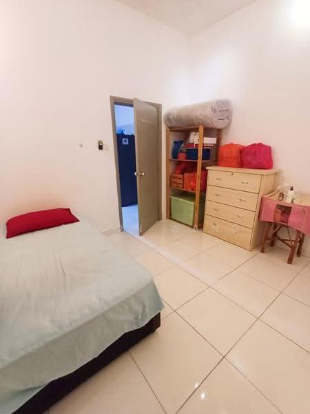 Semi-Detached House for Sale in Taman Dato Onn (Johor Bahru) - Simon Wang - Bedroom - PropertyGuru.com.my