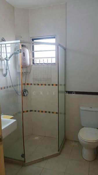 Townhouse for Sale in Bandar Bukit Puchong 2 (Puchong) - Jackie Ng - Bathroom - PropertyGuru.com.my