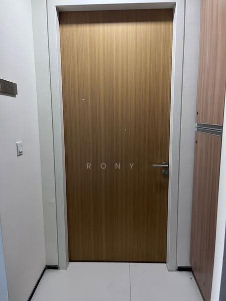 Kediaman Servis untuk Dijual di MKH Boulevard - Rony Yeo - Entrance - PropertyGuru.com.my