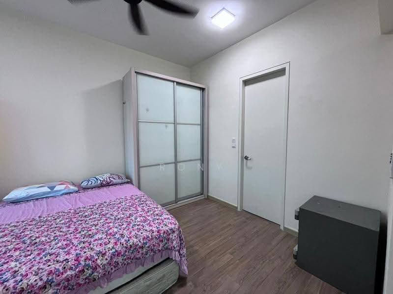 Kediaman Servis untuk Dijual di MKH Boulevard - Rony Yeo - Bedroom - PropertyGuru.com.my