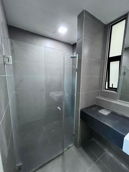 Kediaman Servis untuk Dijual di MKH Boulevard - Rony Yeo - Bathroom - PropertyGuru.com.my
