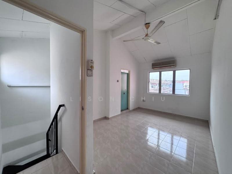 2.5-storey Terraced House for Sale in Taman Sri Sinar (Segambut) - Alison Chiu - Interior - PropertyGuru.com.my