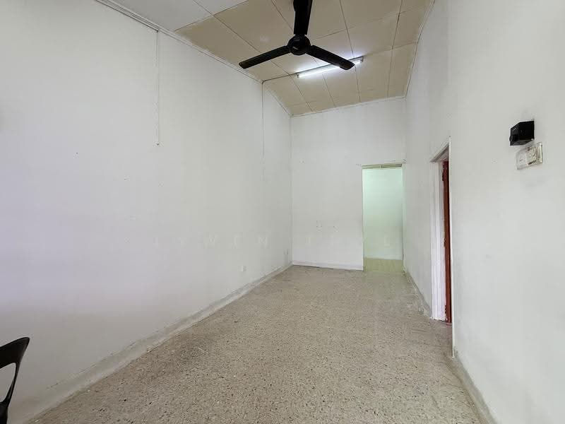 Rumah Teres 1-Tingkat untuk Dijual di Taman Pasir Putih (Pasir Gudang) - Lywen Thye - Interior - PropertyGuru.com.my