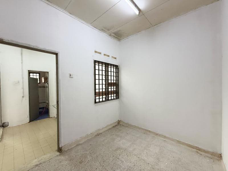 Rumah Teres 1-Tingkat untuk Dijual di Taman Pasir Putih (Pasir Gudang) - Lywen Thye - Interior - PropertyGuru.com.my