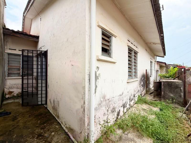 Rumah Teres 1-Tingkat untuk Dijual di Taman Pasir Putih (Pasir Gudang) - Lywen Thye - Exterior - PropertyGuru.com.my