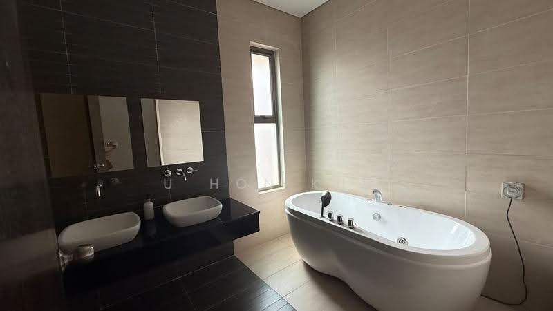 Semi-Detached House for Rent in East Ledang (Iskandar Puteri (Nusajaya)) - U Hon Kun - Bathroom - PropertyGuru.com.my