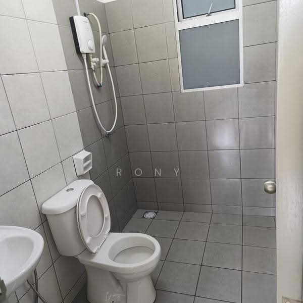 Service Residence for Sale at Residensi Nexus Kajang (PR1MA Kajang) - Rony Yeo - Bathroom - PropertyGuru.com.my