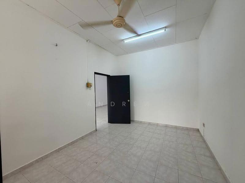 1-storey Terraced House for Sale in Taman Daya (Johor Bahru) - Andrew Teo - Interior - PropertyGuru.com.my