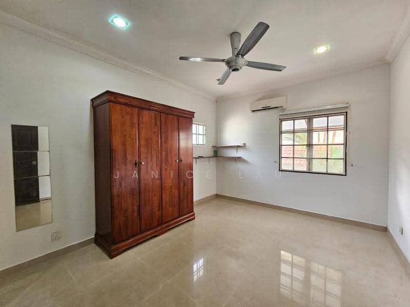 Semi-Detached House for Sale in Taman Lagenda Mas (Cheras) - Janice Lau - Bedroom - PropertyGuru.com.my