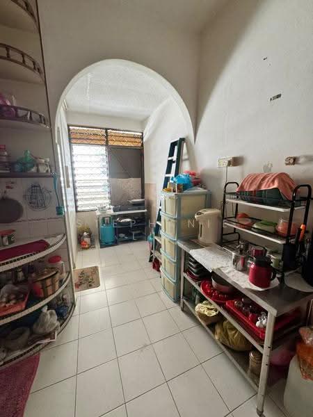 Rumah Teres 2-Tingkat untuk Dijual di Jelutong (Penang) - Stephanie Lim - Kitchen - PropertyGuru.com.my
