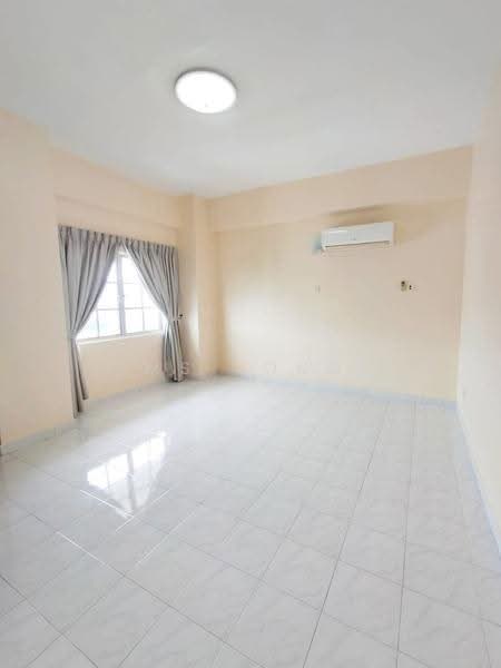 1-storey Terraced House for Rent in Ipoh (Perak) - Ms Yong - Living Room - PropertyGuru.com.my