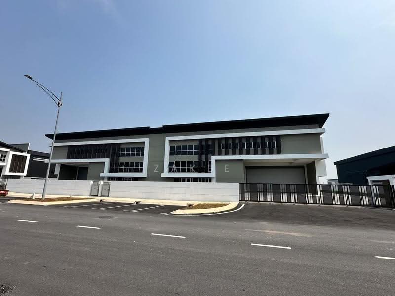 Commercial Semi-D for Rent in Bandar Serenia (Dengkil) - Zakee Chan - Exterior - PropertyGuru.com.my