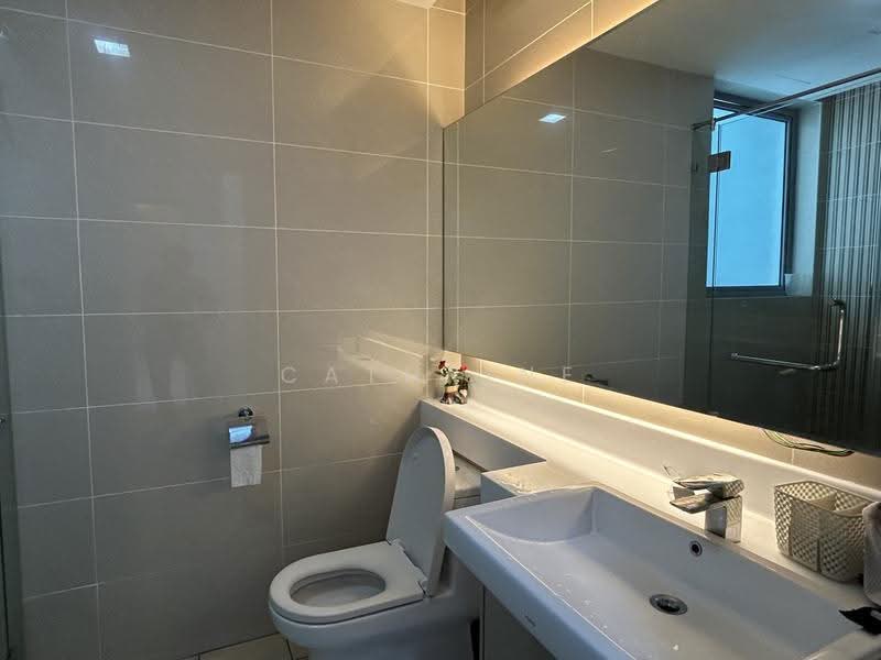 Service Residence for Sale at Suasana Bukit Ceylon / Raja Chulan Residences - Cathrine Lin - Bathroom - PropertyGuru.com.my