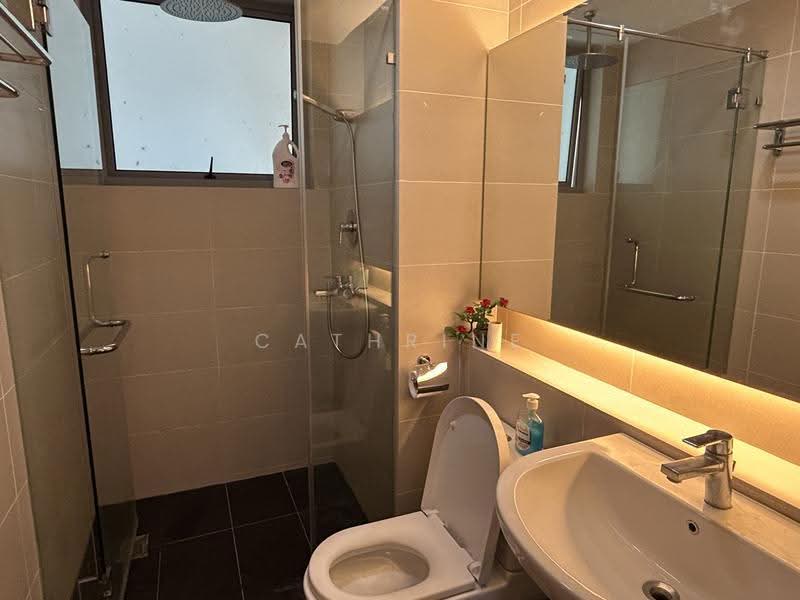 Service Residence for Sale at Suasana Bukit Ceylon / Raja Chulan Residences - Cathrine Lin - Bathroom - PropertyGuru.com.my