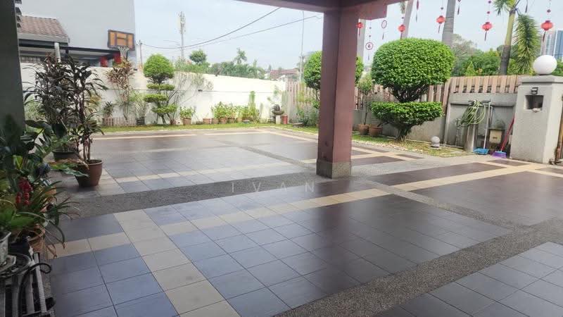 Bungalow House for Sale in Taman Gembira (Jalan Klang Lama (Old Klang Road)) - Ivan Lim - Exterior - PropertyGuru.com.my