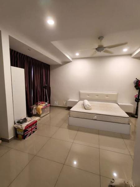 Rumah Teres 3-Tingkat untuk Dijual di Taman Suria (Johor Bahru) - Reny Hee - Bedroom - PropertyGuru.com.my