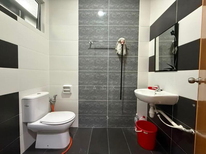 Rumah Teres untuk Dijual di Kulai (Johor) - Jack Wong - Bathroom - PropertyGuru.com.my
