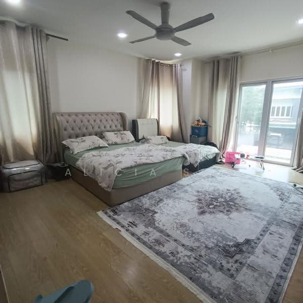 Rumah Berkembar untuk Dijual di Alam Impian Ttdi (Shah Alam) - Alicia Soo - Bedroom - PropertyGuru.com.my