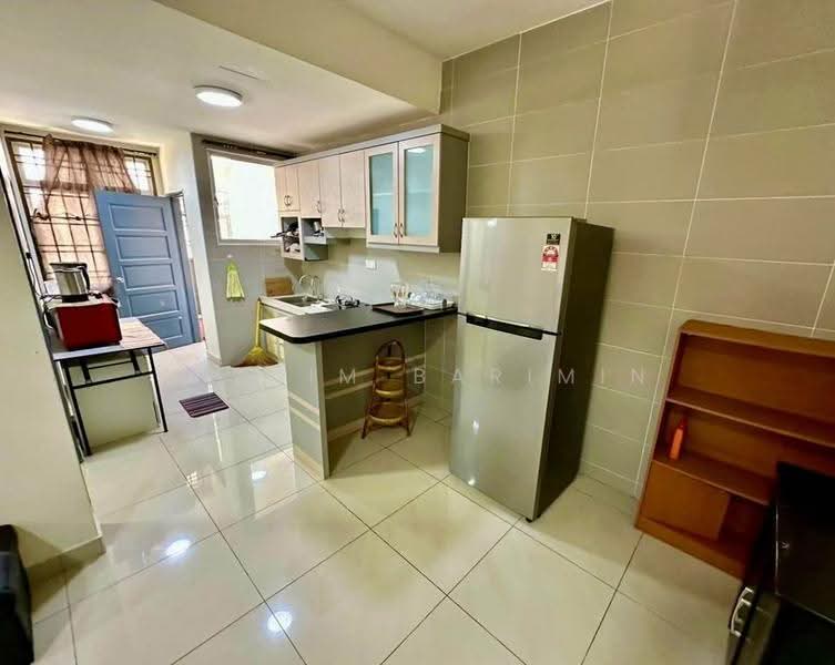 Cluster House for Sale in Bandar Penawar (Kota Tinggi) - Arzaim Barimin - Kitchen - PropertyGuru.com.my