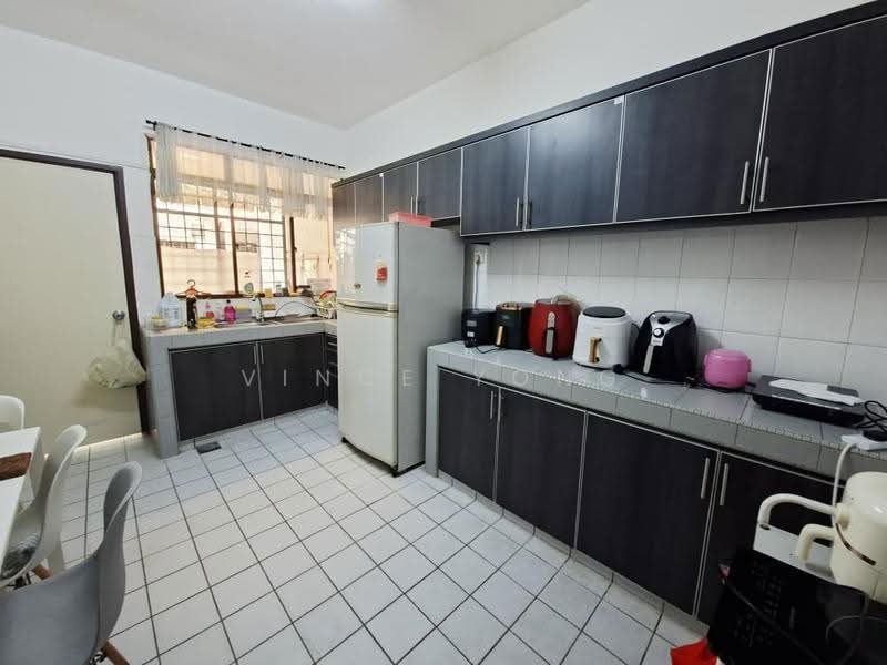 Rumah Teres 2-Tingkat untuk Disewa di Bandar Utama (Selangor) - Vince Yong - Kitchen - PropertyGuru.com.my