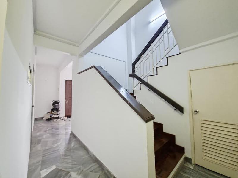 Rumah Teres 2-Tingkat untuk Disewa di Bandar Utama (Selangor) - Vince Yong - Corridor - PropertyGuru.com.my